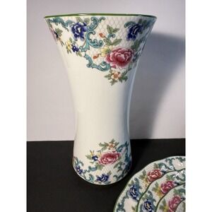 Royal Doulton Floradora Green Vase 9" Tall  Made In England 1981 Porcelain